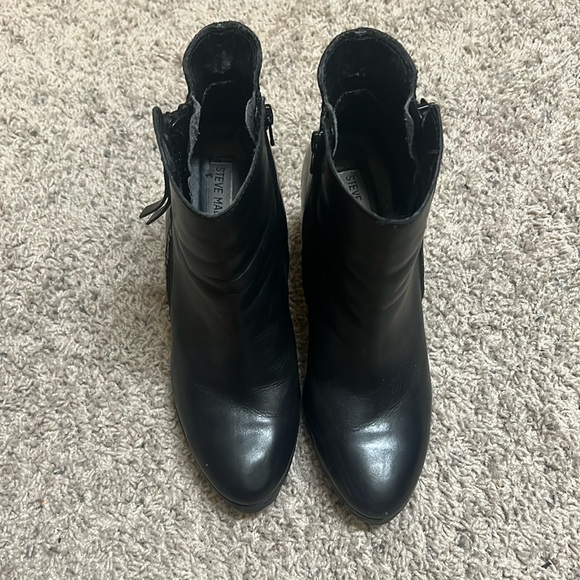 Black Steve Madden Ankle Boots - Picture 1 of 3
